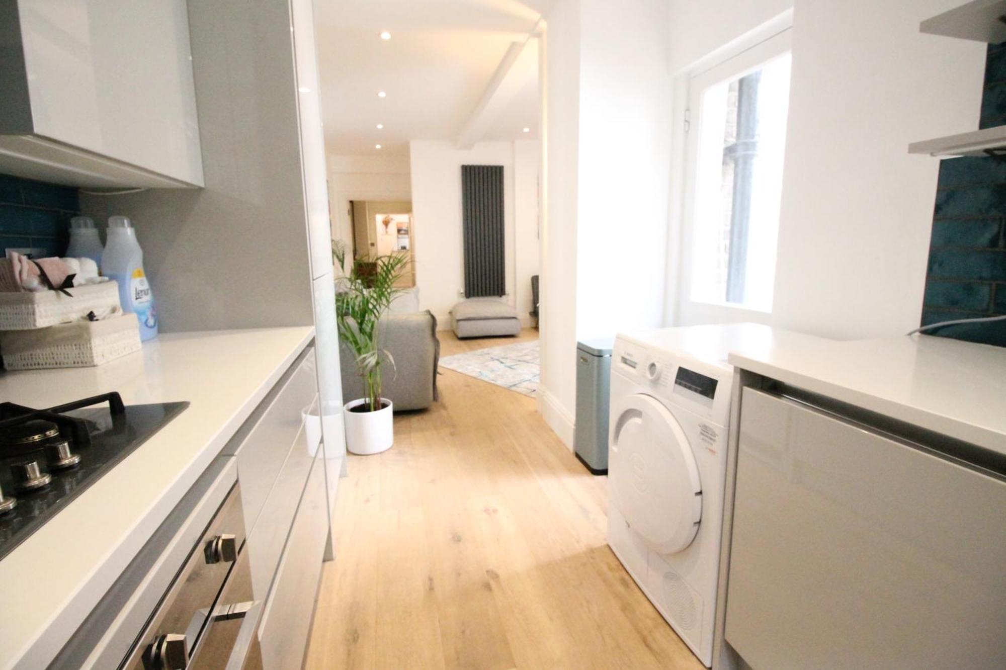 Trendy 2Bedroom And 2 Bathroom Flat, Quiet Nottinghill Street Londra Esterno foto