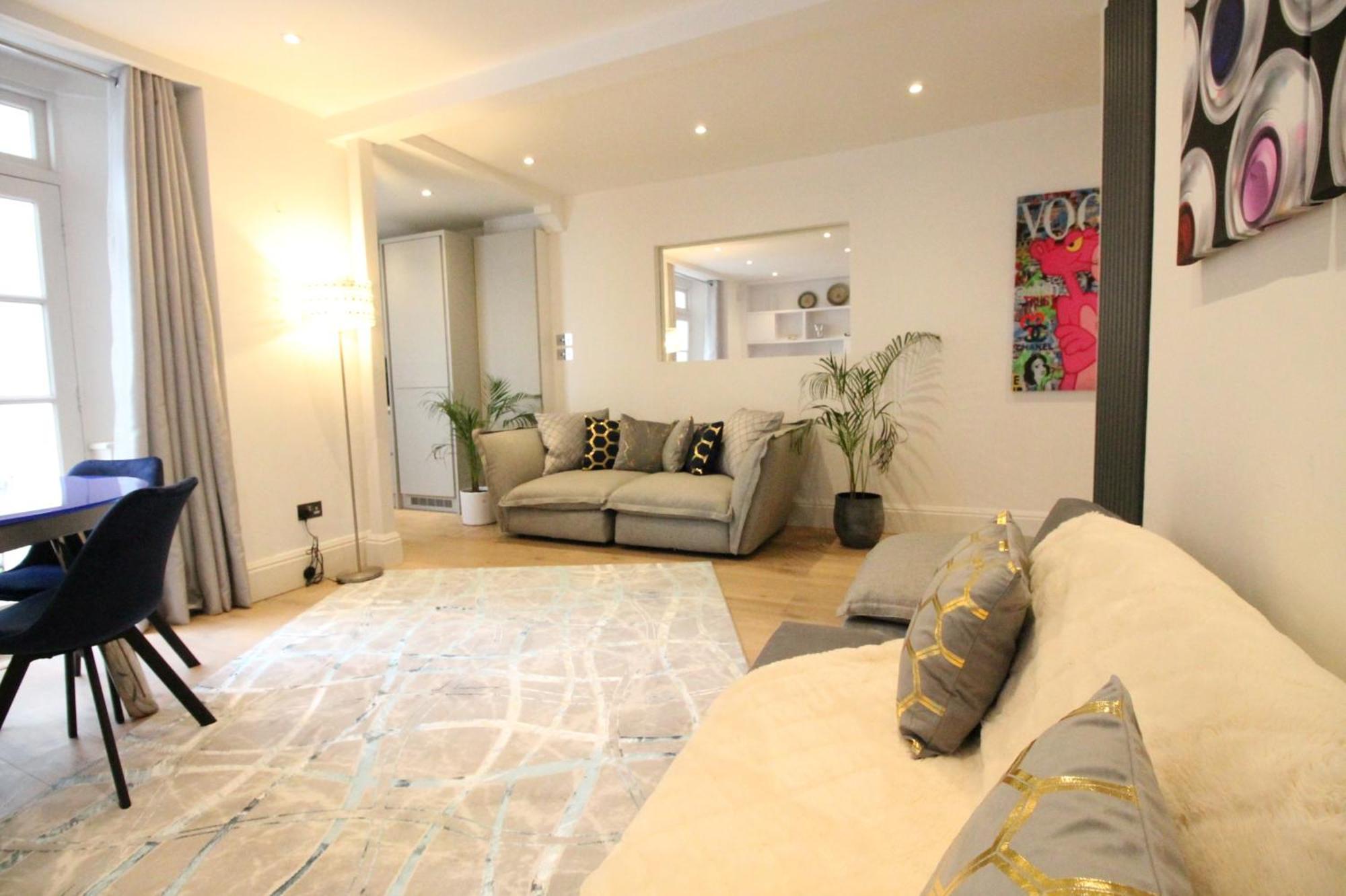 Trendy 2Bedroom And 2 Bathroom Flat, Quiet Nottinghill Street Londra Esterno foto