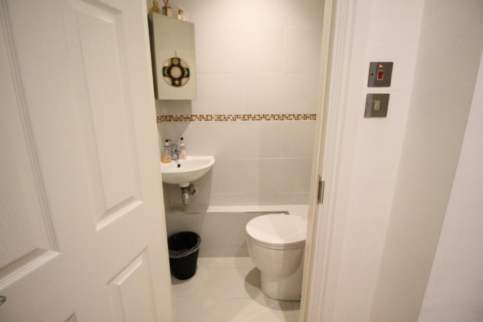 Trendy 2Bedroom And 2 Bathroom Flat, Quiet Nottinghill Street Londra Esterno foto